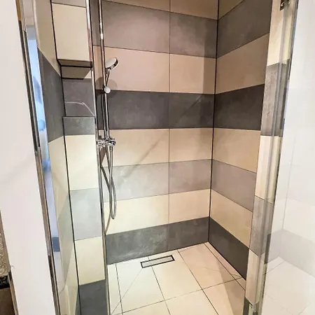 Kaufmann By Interhome דירה *